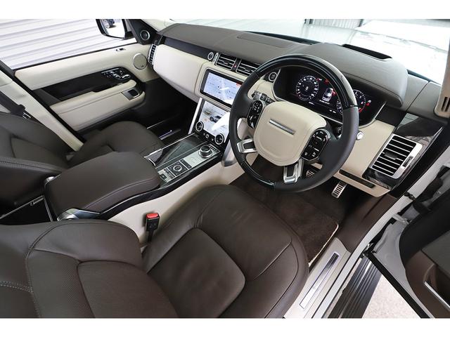 レンジローバー オートバイオグラフィーロングホイールベース525PS ドライバーアシストパック パノラマサンルーフ OP22インチ リアエンターテインメント ブラックパック仕様 コントラストブラックルーフ(13枚目)