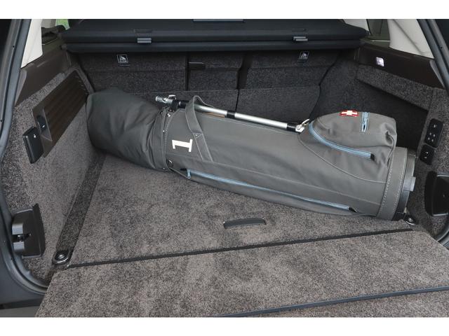 レンジローバー オートバイオグラフィーロングホイールベース525PS ドライバーアシストパック パノラマサンルーフ OP22インチ リアエンターテインメント ブラックパック仕様 コントラストブラックルーフ(40枚目)