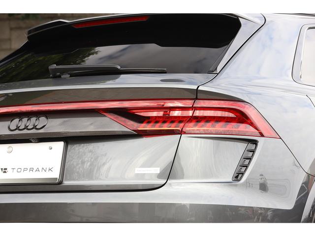 ＲＳ Ｑ８ ベースグレード　レザーシートＰＫＧ　カーボングロスブラックスタイリングＰＫＧ　パノラマサンルーフ　茶革　ＲＳスポーツエキゾースト　ＯＰ２３インチＡＷ　新車保証付き（32枚目）