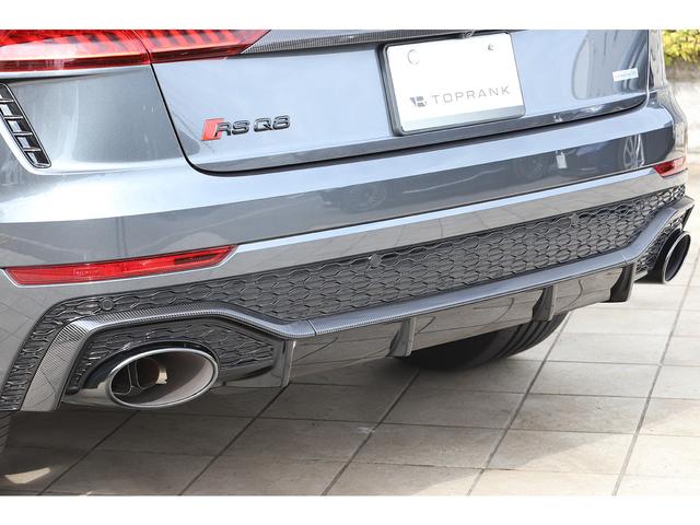 ＲＳ Ｑ８ ベースグレード　レザーシートＰＫＧ　カーボングロスブラックスタイリングＰＫＧ　パノラマサンルーフ　茶革　ＲＳスポーツエキゾースト　ＯＰ２３インチＡＷ　新車保証付き（35枚目）