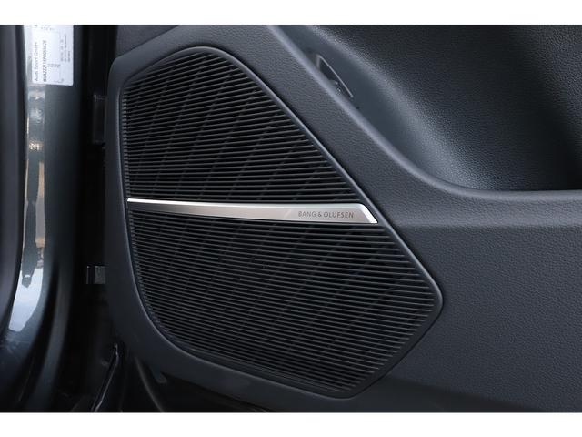 ＲＳ Ｑ８ ベースグレード　レザーシートＰＫＧ　カーボングロスブラックスタイリングＰＫＧ　パノラマサンルーフ　茶革　ＲＳスポーツエキゾースト　ＯＰ２３インチＡＷ　新車保証付き（55枚目）