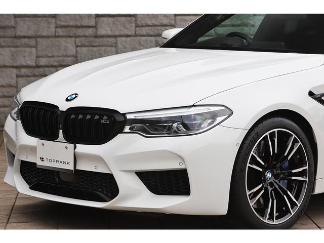 Ｍ５ Ｍ５　コンフォートＰＫＧ　カーボンルーフ　ブラックレザー　シートヒーター＆ベンチレーター　純正２０インチＡＷ　ハーマンカードン（26枚目）