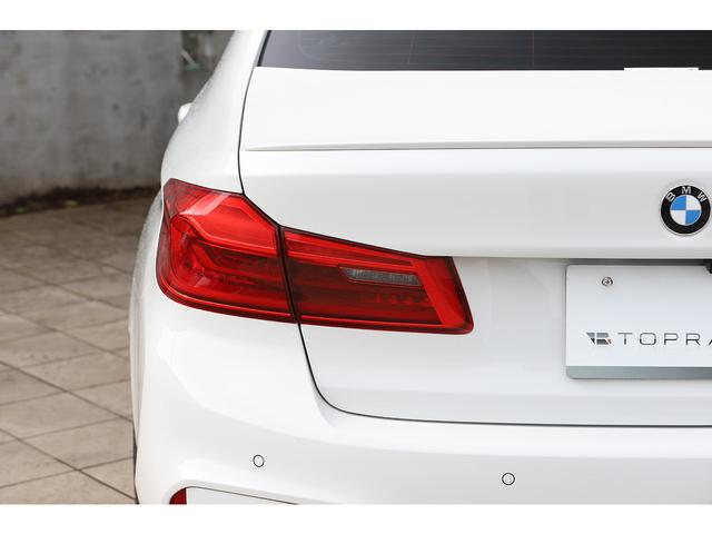 Ｍ５ Ｍ５　コンフォートＰＫＧ　カーボンルーフ　ブラックレザー　シートヒーター＆ベンチレーター　純正２０インチＡＷ　ハーマンカードン（32枚目）