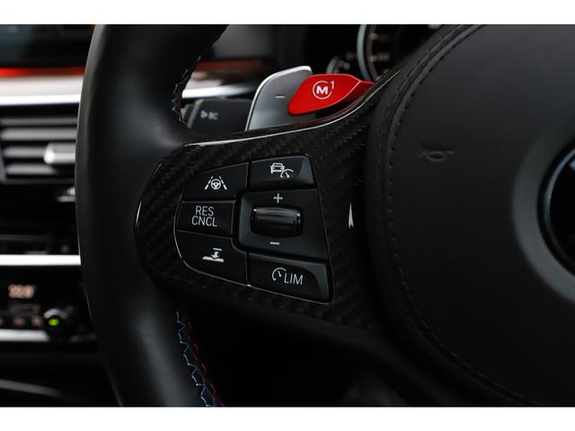 Ｍ５ Ｍ５　コンフォートＰＫＧ　カーボンルーフ　ブラックレザー　シートヒーター＆ベンチレーター　純正２０インチＡＷ　ハーマンカードン（48枚目）