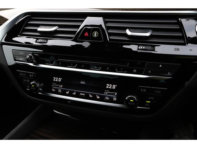 Ｍ５ Ｍ５　コンフォートＰＫＧ　カーボンルーフ　ブラックレザー　シートヒーター＆ベンチレーター　純正２０インチＡＷ　ハーマンカードン（54枚目）