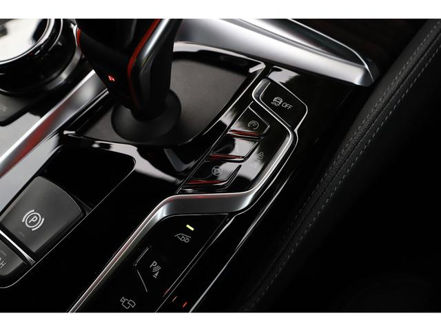 Ｍ５ Ｍ５　コンフォートＰＫＧ　カーボンルーフ　ブラックレザー　シートヒーター＆ベンチレーター　純正２０インチＡＷ　ハーマンカードン（58枚目）