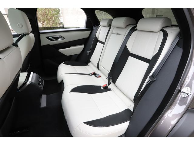 レンジローバーヴェラール オーリックエディション オーリックアトラスエクステリアパック アイボリーレザー パノラマサンルーフ 純正22インチAW MERIDIANサウンド(44枚目)