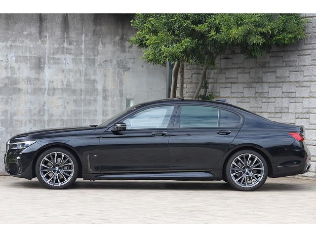 7シリーズ 740d xDrive Mスポーツ モカレザー サンルーフ 純正20インチAW レーザーライト シートヒーター&ベンチレーション harman/kardon(22枚目)