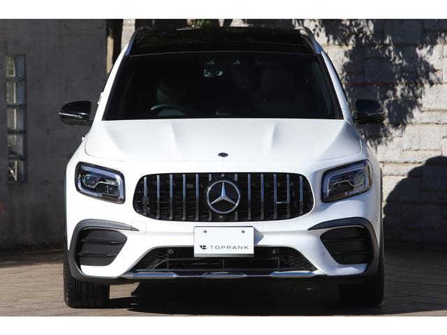 ＧＬＢ ＧＬＢ２００ｄ　４マチック　ＡＭＧライン　サテンパールホワイトラッピング　パノラマサンルーフ　ＡＭＧ１９インチＡＷ　パナメリカーナグリル　アドバンスドＰＫＧ　ナビゲーションＰＫＧ（6枚目）