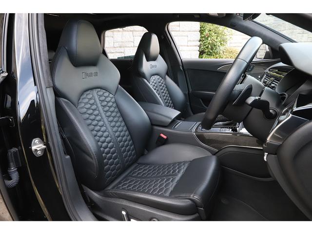ＲＳ６アバント パフォーマンス ベースグレード　パノラマサンルーフ　純正２１インチＡＷ　ＲＳスポーツエグゾーストシステム　マトリクスＬＥＤ　ＢＯＳＥサラウンド　２０１８年モデル（10枚目）