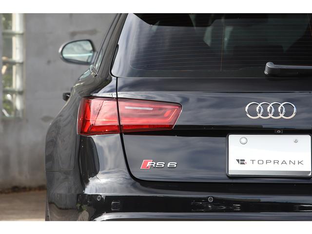 ＲＳ６アバント パフォーマンス ベースグレード　パノラマサンルーフ　純正２１インチＡＷ　ＲＳスポーツエグゾーストシステム　マトリクスＬＥＤ　ＢＯＳＥサラウンド　２０１８年モデル（32枚目）