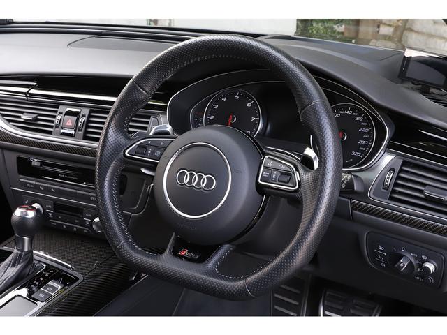 ＲＳ６アバント パフォーマンス ベースグレード　パノラマサンルーフ　純正２１インチＡＷ　ＲＳスポーツエグゾーストシステム　マトリクスＬＥＤ　ＢＯＳＥサラウンド　２０１８年モデル（33枚目）