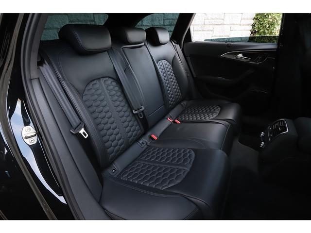 ＲＳ６アバント パフォーマンス ベースグレード　パノラマサンルーフ　純正２１インチＡＷ　ＲＳスポーツエグゾーストシステム　マトリクスＬＥＤ　ＢＯＳＥサラウンド　２０１８年モデル（39枚目）