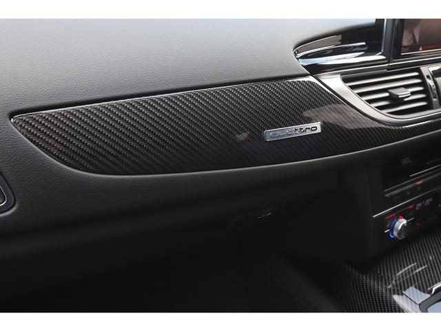 ＲＳ６アバント パフォーマンス ベースグレード　パノラマサンルーフ　純正２１インチＡＷ　ＲＳスポーツエグゾーストシステム　マトリクスＬＥＤ　ＢＯＳＥサラウンド　２０１８年モデル（50枚目）