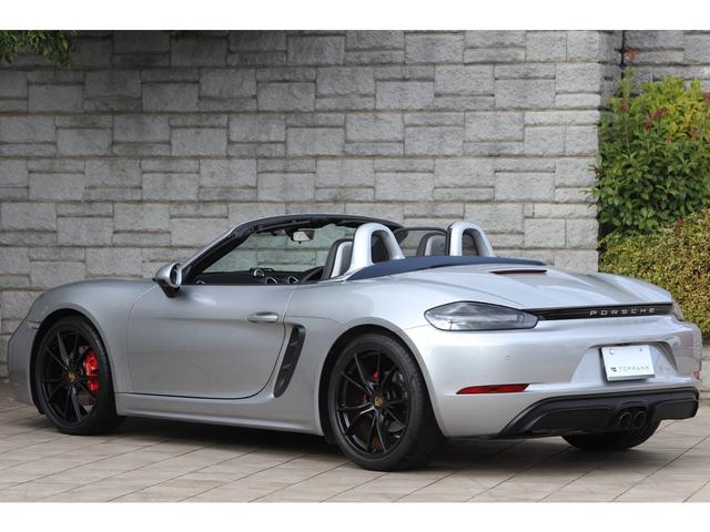 ７１８ボクスター ７１８ボクスターＧＴＳ　６速ＭＴ　ＧＴＳインテリアＰＫＧ　スポーツクロノＰＫＧ　スポーツエグゾースト　ＰＤＬＳ＋付きＬＥＤヘッドライト　ブルー幌　２０２０年モデル（22枚目）