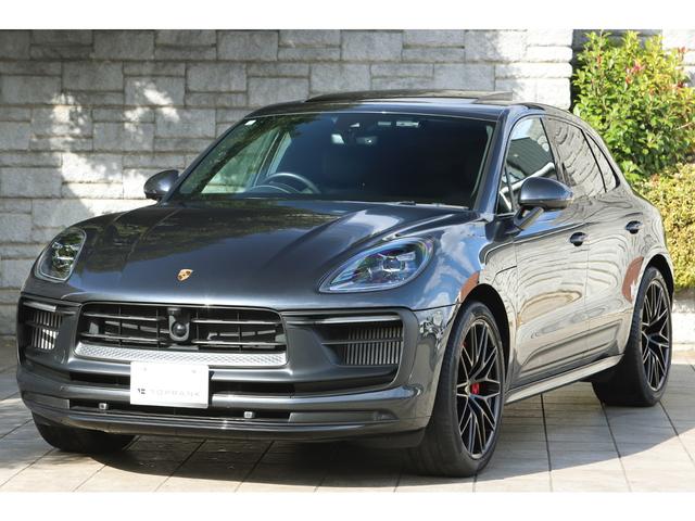 マカン マカンＧＴＳ　スポーツクロノＰＫＧ　パノラマサンルーフ　純正２１インチＡＷ　ＰＤＬＳ　スポーツエグゾースト　ＰＳＣＢ　レーンキープ　ティンテッドＬＥＤテールライト（24枚目）