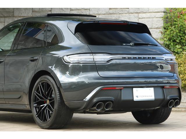 マカン マカンＧＴＳ　スポーツクロノＰＫＧ　パノラマサンルーフ　純正２１インチＡＷ　ＰＤＬＳ　スポーツエグゾースト　ＰＳＣＢ　レーンキープ　ティンテッドＬＥＤテールライト（29枚目）