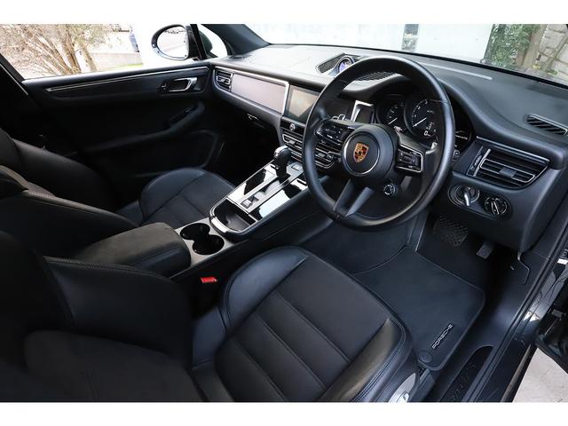 マカン マカンＧＴＳ　スポーツクロノＰＫＧ　パノラマサンルーフ　純正２１インチＡＷ　ＰＤＬＳ　スポーツエグゾースト　ＰＳＣＢ　レーンキープ　ティンテッドＬＥＤテールライト（37枚目）