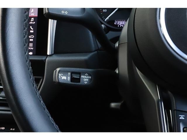 マカン マカンＧＴＳ　スポーツクロノＰＫＧ　パノラマサンルーフ　純正２１インチＡＷ　ＰＤＬＳ　スポーツエグゾースト　ＰＳＣＢ　レーンキープ　ティンテッドＬＥＤテールライト（45枚目）