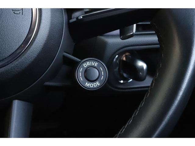 マカン マカンＧＴＳ　スポーツクロノＰＫＧ　パノラマサンルーフ　純正２１インチＡＷ　ＰＤＬＳ　スポーツエグゾースト　ＰＳＣＢ　レーンキープ　ティンテッドＬＥＤテールライト（46枚目）