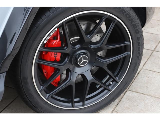 ご納車までに弊社サービス工場にて１８７項目に及ぶ点検を実施し、内装・車内電装系・機関面に不具合があれば部品交換・修理・整備等を行います。試運転もしっかりと行った上でご納車させていただきます。