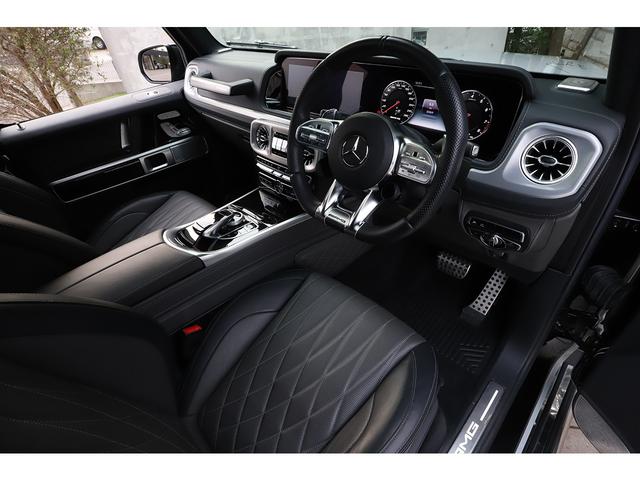 愛車をいつまでも綺麗に維持したいというお客様にもご満足いただけるよう、様々なボディコーティングメニューを揃えております。ボディラッピングやプロテクションフィルムの施工も受け付けております。