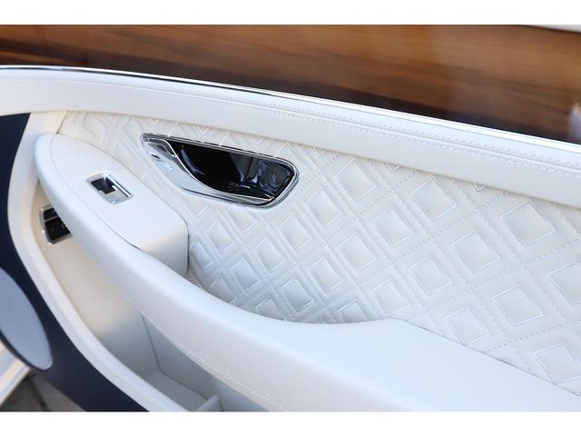 コンチネンタル GT V8 マリナードライビングスペック シティスペック リネンインテリア OP22インチAW オープンポアウッドパネルインテリアトリム(61枚目)