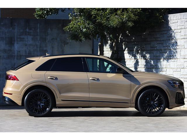 Ｑ８ ５５ＴＦＳＩクワトロ　Ｓライン　現行モデル　レザーＰＫＧ　コンフォートアシスタンスＰＫＧ　パノラマサンルーフ　ＯＰ２２インチＡＷ　Ｂａｎｇ＆Ｏｌｕｆｓｅｎ　新車保証付き（5枚目）