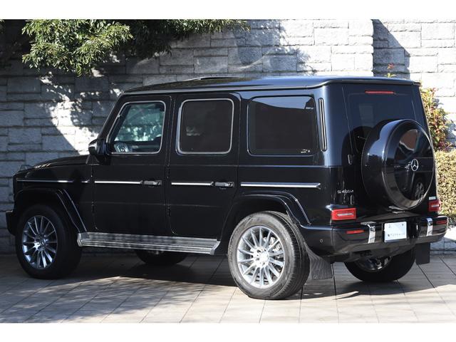 Ｇクラス Ｇ４００ｄ　ＡＭＧライン　マヌファクトゥーアプログラム　マヌファクトゥーアインテリアプラスＰＫＧ　ツートンステアリング　アダプティブダンピングシステム　法人ワンオーナー（2枚目）