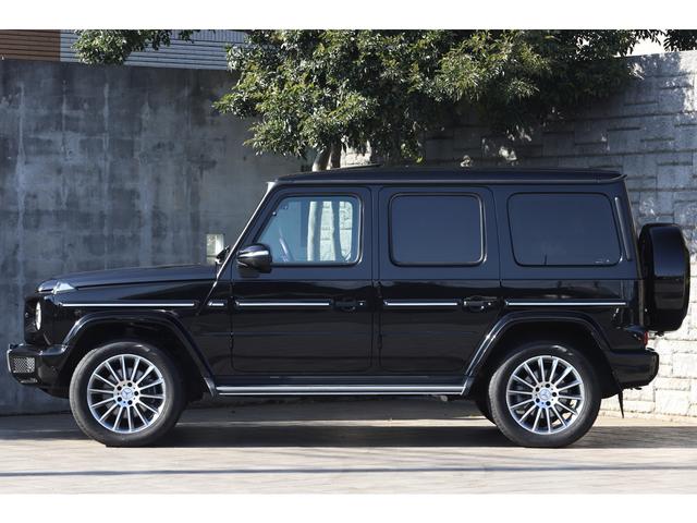 Ｇクラス Ｇ４００ｄ　ＡＭＧライン　マヌファクトゥーアプログラム　マヌファクトゥーアインテリアプラスＰＫＧ　ツートンステアリング　アダプティブダンピングシステム　法人ワンオーナー（17枚目）