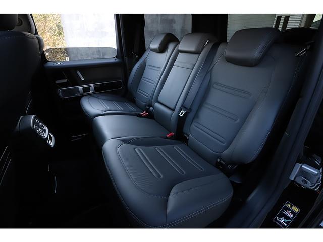 Ｇクラス Ｇ４００ｄ　ＡＭＧライン　マヌファクトゥーアプログラム　マヌファクトゥーアインテリアプラスＰＫＧ　ツートンステアリング　アダプティブダンピングシステム　法人ワンオーナー（37枚目）