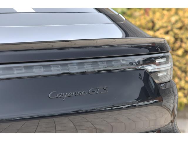 カイエンクーペ カイエンＧＴＳ　クーペ　スポーツクロノＰＫＧ　レザーインテリア　パノラマルーフ　マトリクスＬＥＤ　ソフトクローズドア　ＰＣＭ６．０　ＢＯＳＥサラウンド　５人乗り（32枚目）