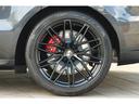 マカンＧＴＳ　スポーツクロノＰＫＧ　パノラマサンルーフ　純正２１インチＡＷ　ＰＤＬＳ　スポーツエグゾースト　ＰＳＣＢ　レーンキープ　ティンテッドＬＥＤテールライト（35枚目）