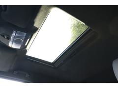 自動車保険のお取り扱いもございます。お客様に合ったプランを作成できるようお手伝いさせていただきます。詳細は担当スタッフまでお申し付けください。 7