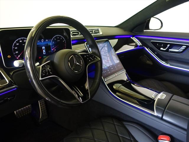 Ｓクラス Ｓ５００　４ＭＡＴＩＣ　ロング　ファーストエディション　ＡＭＧライン　Ｂｌｕｅｔｏｏｔｈ接続　ＥＴＣ　ＬＥＤヘッドライト　ＴＶ　アイドリングストップ　オットマン　クルーズコントロール　コネクテッド機能　サイドカメラ　サンルーフ・ガラスルーフ　シートエアコン（19枚目）