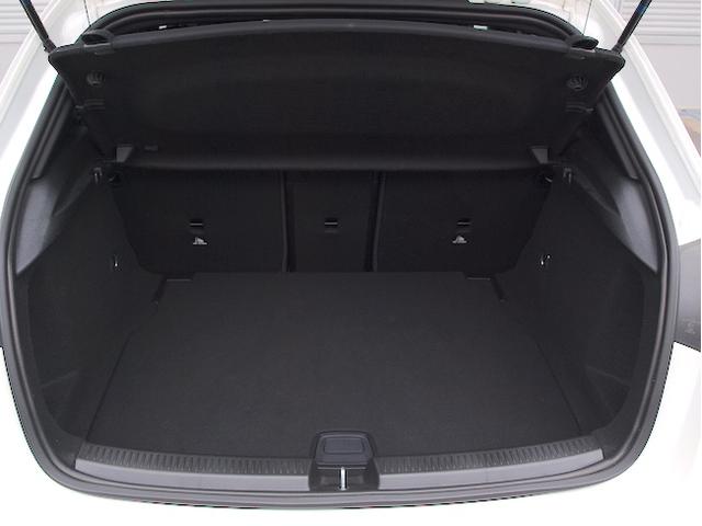Ａクラス Ａ４５　Ｓ　４ＭＡＴＩＣ＋　ＡＭＧラパフォーマンスパッケージ　アドバンスドパッケージ　Ｂｌｕｅｔｏｏｔｈ接続　ＥＴＣ　ＬＥＤヘッドライト　ＴＶ　アイドリングストップ　クルーズコントロール　コネクテッド機能　サイドカメラ（35枚目）