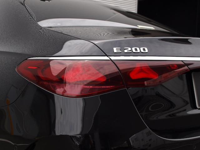 Ｅクラス Ｅ２００　アバンギャルド　ＡＭＧラインパッケージ　レザーエクスクルーシブパッケージ　アドバンスドパッケージ　デジタルインテリアパッケージ　Ｂｌｕｅｔｏｏｔｈ接続　ＥＴＣ　ＬＥＤヘッドライト　ＴＶ　アイドリングストップ（36枚目）