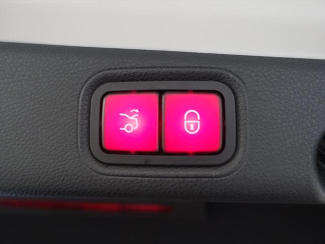 Ｅクラス Ｅ５３　４МＡＴＩＣ＋　エクスクルーシブパッケージ　Ｂｌｕｅｔｏｏｔｈ接続　ＥＴＣ　ＬＥＤヘッドライト　ＴＶ　アイドリングストップ　クルーズコントロール　コネクテッド機能　サイドカメラ　サンルーフ・ガラスルーフ（26枚目）