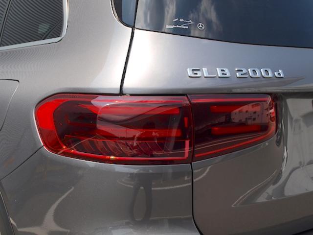 ＧＬＢ ＧＬＢ２００　ｄ　４ＭＡＴＩＣ　ＡＭＧラインパッケージ　３列シート　Ｂｌｕｅｔｏｏｔｈ接続　ＥＴＣ　ＬＥＤヘッドライト　ＴＶ　アイドリングストップ　クルーズコントロール　コネクテッド機能　サイドカメラ　シートヒーター　トランクスルー　ナビ　バックモニター（33枚目）
