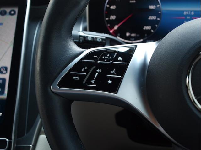 ＧＬＣ ＧＬＣ２２０　ｄ　４ＭＡＴＩＣ　レザーエクスクルーシブパッケージ　Ｂｌｕｅｔｏｏｔｈ接続　ＥＴＣ　ＬＥＤヘッドライト　ＴＶ　アイドリングストップ　クルーズコントロール　コネクテッド機能　サイドカメラ　サンルーフ・ガラスルーフ（20枚目）