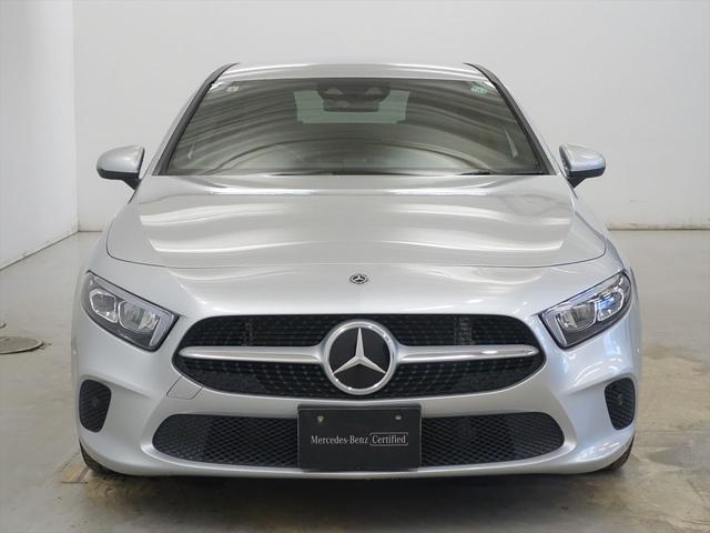 Ａクラスセダン Ａ２５０　４ＭＡＴＩＣ　セダン　レーダーセーフティパッケージ　ナビゲーションパッケージ　Ｂｌｕｅｔｏｏｔｈ接続　ＥＴＣ　ＬＥＤヘッドライト　ＴＶ　アイドリングストップ　クルーズコントロール　コネクテッド機能　シートヒーター（2枚目）