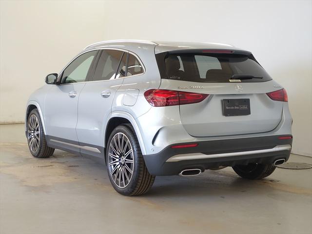 ＧＬＡクラス ＧＬＡ２００　ｄ　４ＭＡＴＩＣ　ＡＭＧラインパッケージ　ＡＭＧレザーエクスクルーシブパッケージ　Ｂｌｕｅｔｏｏｔｈ接続　ＥＴＣ　ＬＥＤヘッドライト　ＴＶ　アイドリングストップ　クルーズコントロール　コネクテッド機能　サイドカメラ（4枚目）