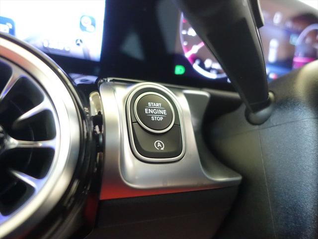 ＧＬＢ ＧＬＢ２００　ｄ　４ＭＡＴＩＣ　ＡＭＧラインパッケージ　ＡＭＧレザーエクスクルーシブパッケージ　３列シート　Ｂｌｕｅｔｏｏｔｈ接続　ＥＴＣ　ＬＥＤヘッドライト　ＴＶ　アイドリングストップ　クルーズコントロール　コネクテッド機能（30枚目）