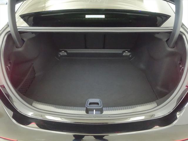 Cクラス C180 アバンギャルド AMGライン ベーシックパッケージ Bluetooth接続 ETC LEDヘッドライト TV アイドリングストップ クルーズコントロール コネクテッド機能 サイドカメラ サンルーフ・ガラスルーフ シートヒーター(25枚目)