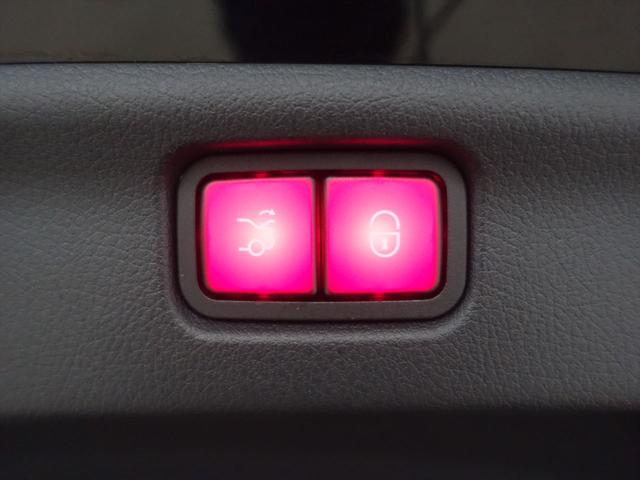 Cクラス C180 アバンギャルド AMGライン ベーシックパッケージ Bluetooth接続 ETC LEDヘッドライト TV アイドリングストップ クルーズコントロール コネクテッド機能 サイドカメラ サンルーフ・ガラスルーフ シートヒーター(26枚目)