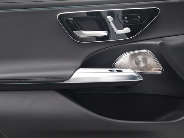 Eクラスステーションワゴン E220 d ステーションワゴン アバンギャルド AMGラインパッケージ レザーエクスクルーシブパッケージ アドバンスドパッケージ デジタルインテリアパッケージ Bluetooth接続 ETC LEDヘッドライト TV アイドリングストップ(7枚目)
