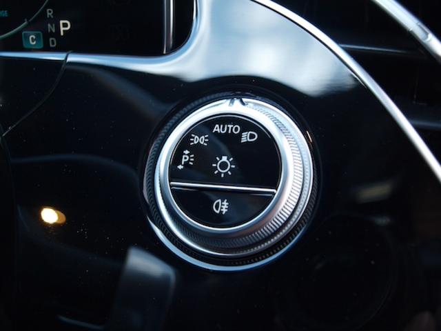 Ｅクラス Ｅ２２０　ｄ　アバンギャルド　ＡＭＧラインパッケージ　レザーエクスクルーシブパッケージ　アドバンスドパッケージ　デジタルインテリアパッケージ　Ｂｌｕｅｔｏｏｔｈ接続　ＥＴＣ　ＬＥＤヘッドライト　ＴＶ　アイドリングストップ（14枚目）