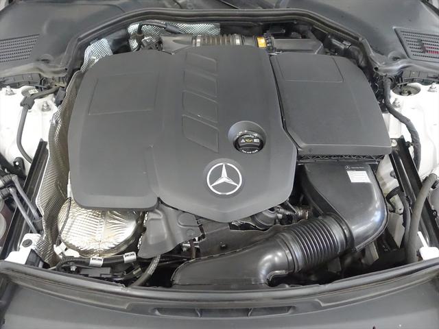 Ｃクラス Ｃ２２０　ｄ　アバンギャルド　ＡＭＧラインパッケージ　レザーエクスクルーシブパッケージ　ベーシックパッケージ　Ｂｌｕｅｔｏｏｔｈ接続　ＥＴＣ　ＬＥＤヘッドライト　ＴＶ　アイドリングストップ　クルーズコントロール　コネクテッド機能（9枚目）