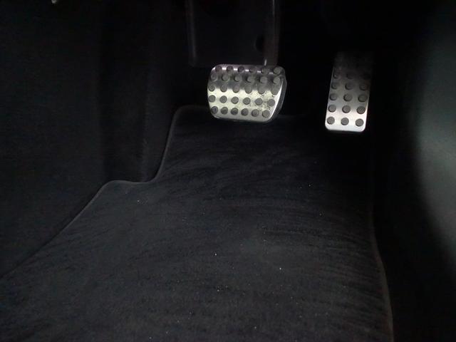 GLAクラス GLA180 AMGラインパッケージ Bluetooth接続 ETC LEDヘッドライト TV アイドリングストップ クルーズコントロール コネクテッド機能 サイドカメラ サンルーフ・ガラスルーフ シートヒーター(28枚目)