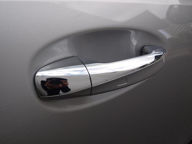 ＥＱＢ ＥＱＢ２５０　ＡＭＧラインパッケージ　３列シート　Ｂｌｕｅｔｏｏｔｈ接続　ＥＴＣ　ＬＥＤヘッドライト　ＴＶ　クルーズコントロール　コネクテッド機能　サイドカメラ　サンルーフ・ガラスルーフ　シートヒーター（12枚目）